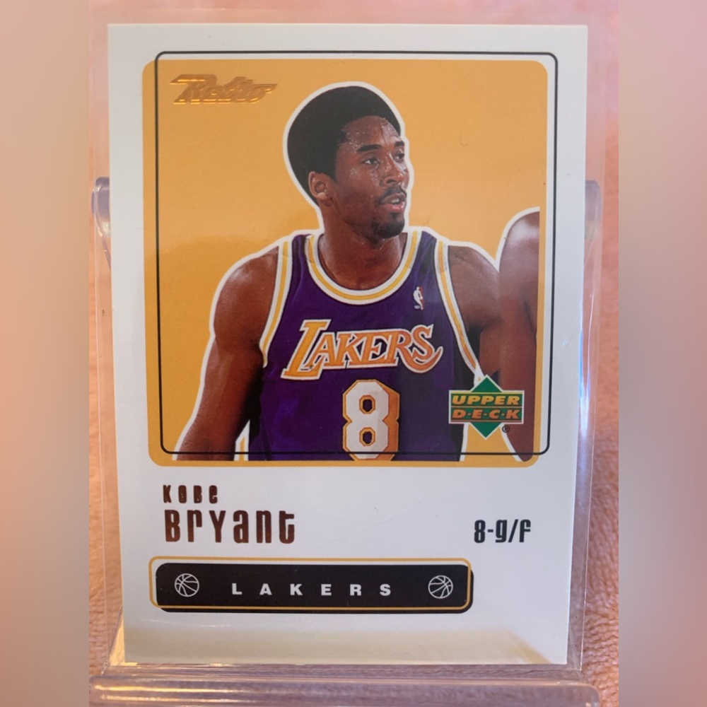 Kobe Bryant 1998-99 Upper Deck Retro #8